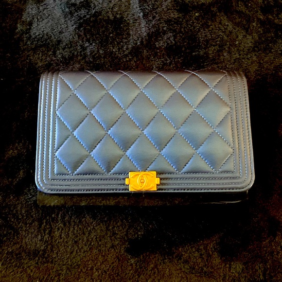 *AUTHENTIC* Chanel Boy Wallet Bag Blue - Picture 1 of 7